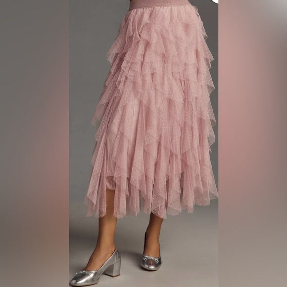 Anthropologie ruffled tulle skirt in rose. Size XS petite. Excellent condition! - Picture 2 of 5